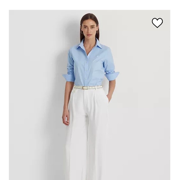 Lauren Ralph Lauren petite blue button-down no iron blouse. - Picture 2 of 5